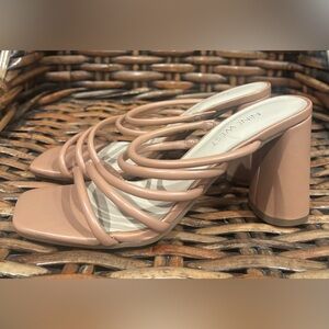 Nine West Glowy Tan Multi Strap Square Toe Block Heel Sandals Size 6.5